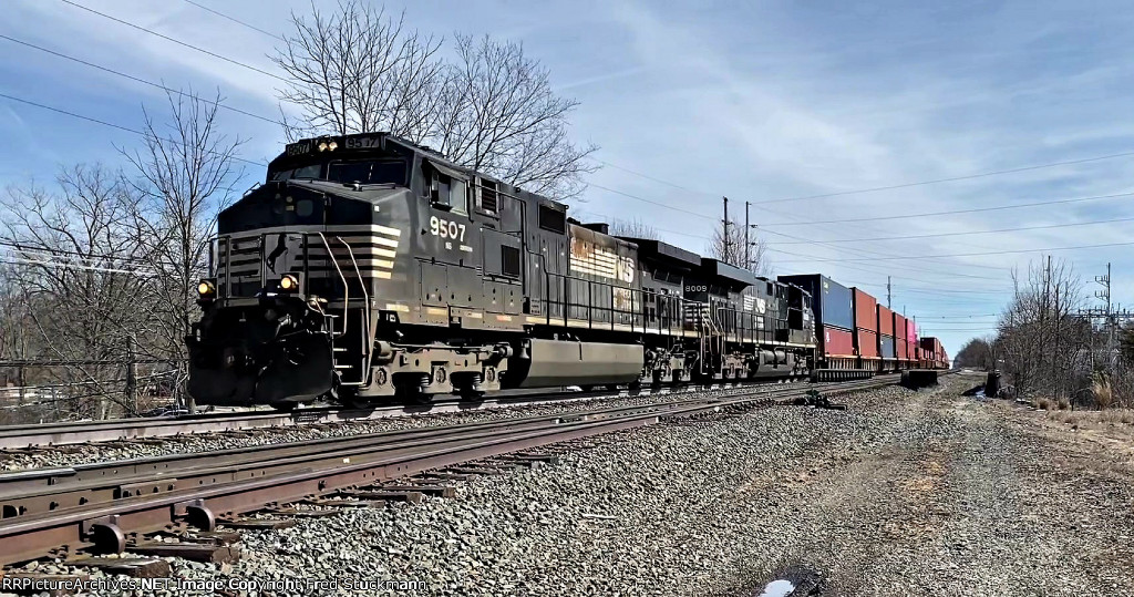 NS 9507 leads west.